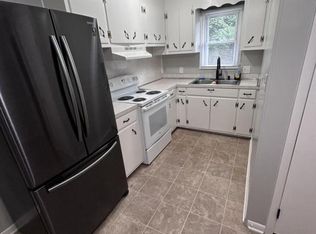 106 Ridge Dr, Jefferson, NC 28640