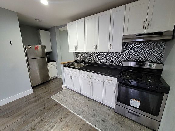 3rd image of 214 E 168th St APT D4