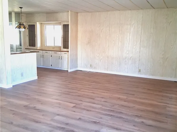 725 W Thornton Ave Space 157, Hemet, CA 92543
