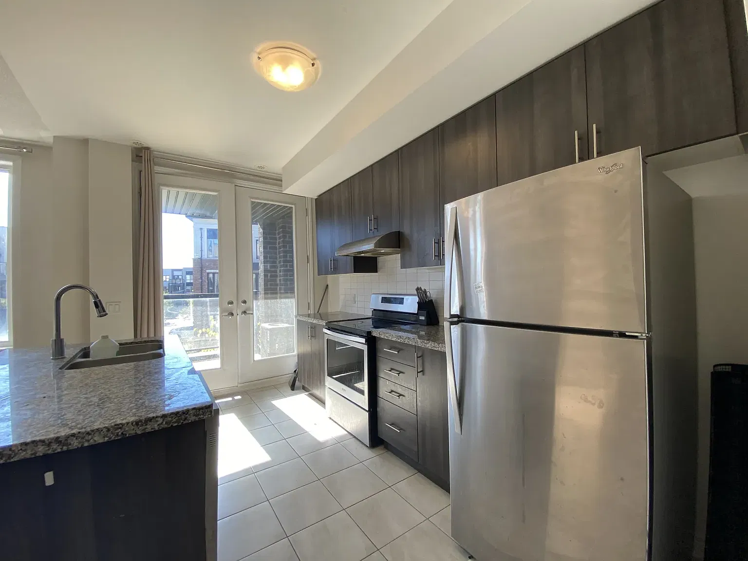 2 bed, 1200 sqft, $2,600 — Photo 3