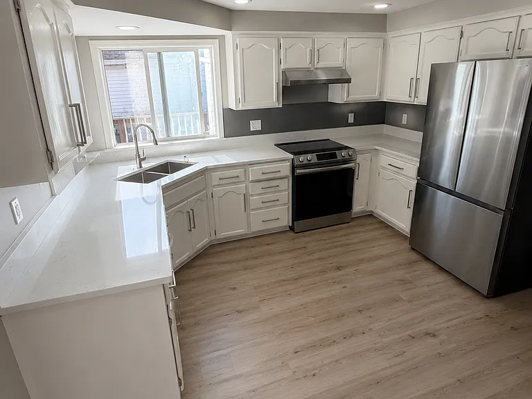 21441 SW Gregory Dr — Photo 4