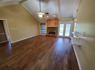 406 Mayfair Dr, Bossier City, LA 71111