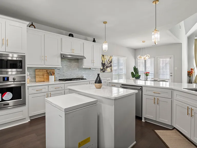 1708 Ordonez Dr — Photo 10