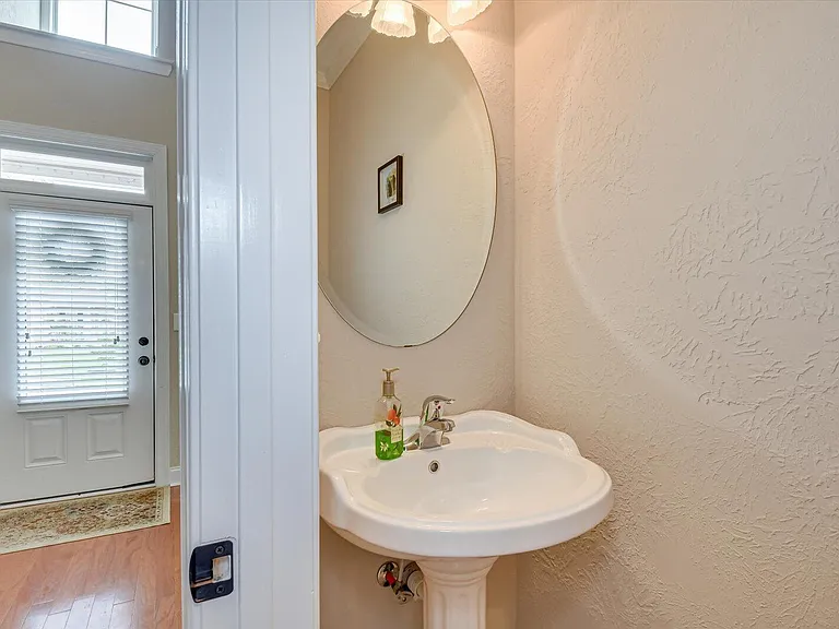 2520 Grier Cir — Photo 20