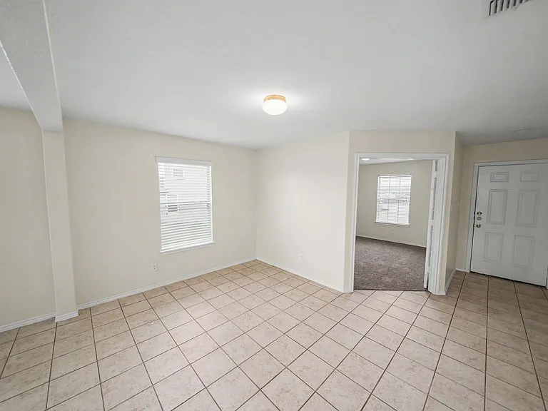 25003 Marshall Blf — Photo 8