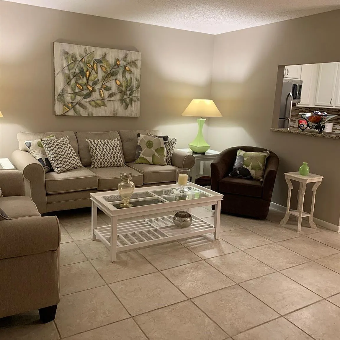 1 bed, 1.5 bath, 702 sqft, $1,550 — Photo 4