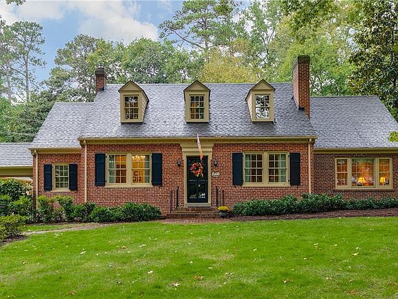 2nd image of 912 Forest Ave