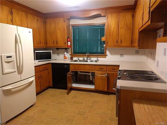 5th image of 6900 Brookshire Dr