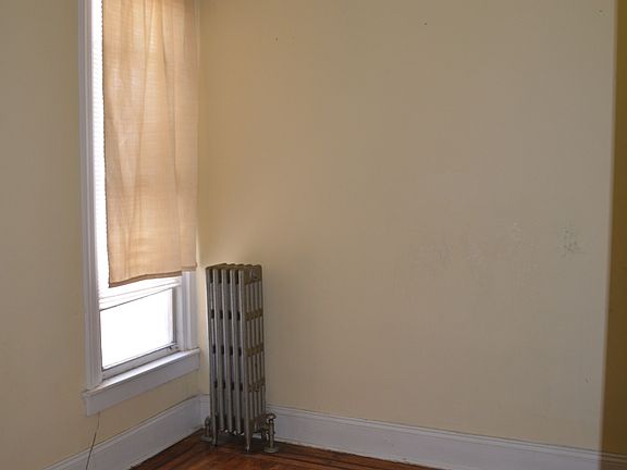 5th image of 1524 Rosalie St
