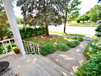 9115 Gross Point Rd, Skokie, IL, 60077