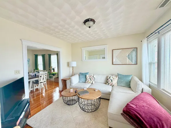 188 Harvard St #1, Medford, MA 02155