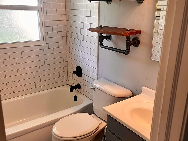 7216 Dearborn St — Photo 12