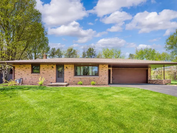 2794 W Park Ln, Benton Harbor, MI 49022