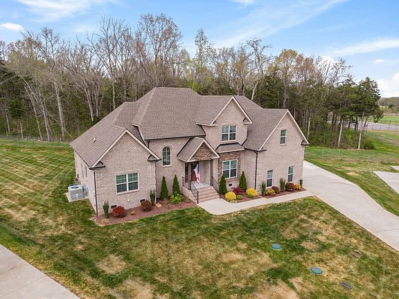 4th image of 7822 Santos Dr