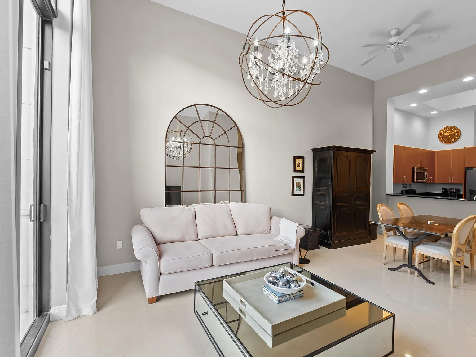 1 bed, 1.5 bath, 959 sqft, $4,950 — Photo 3