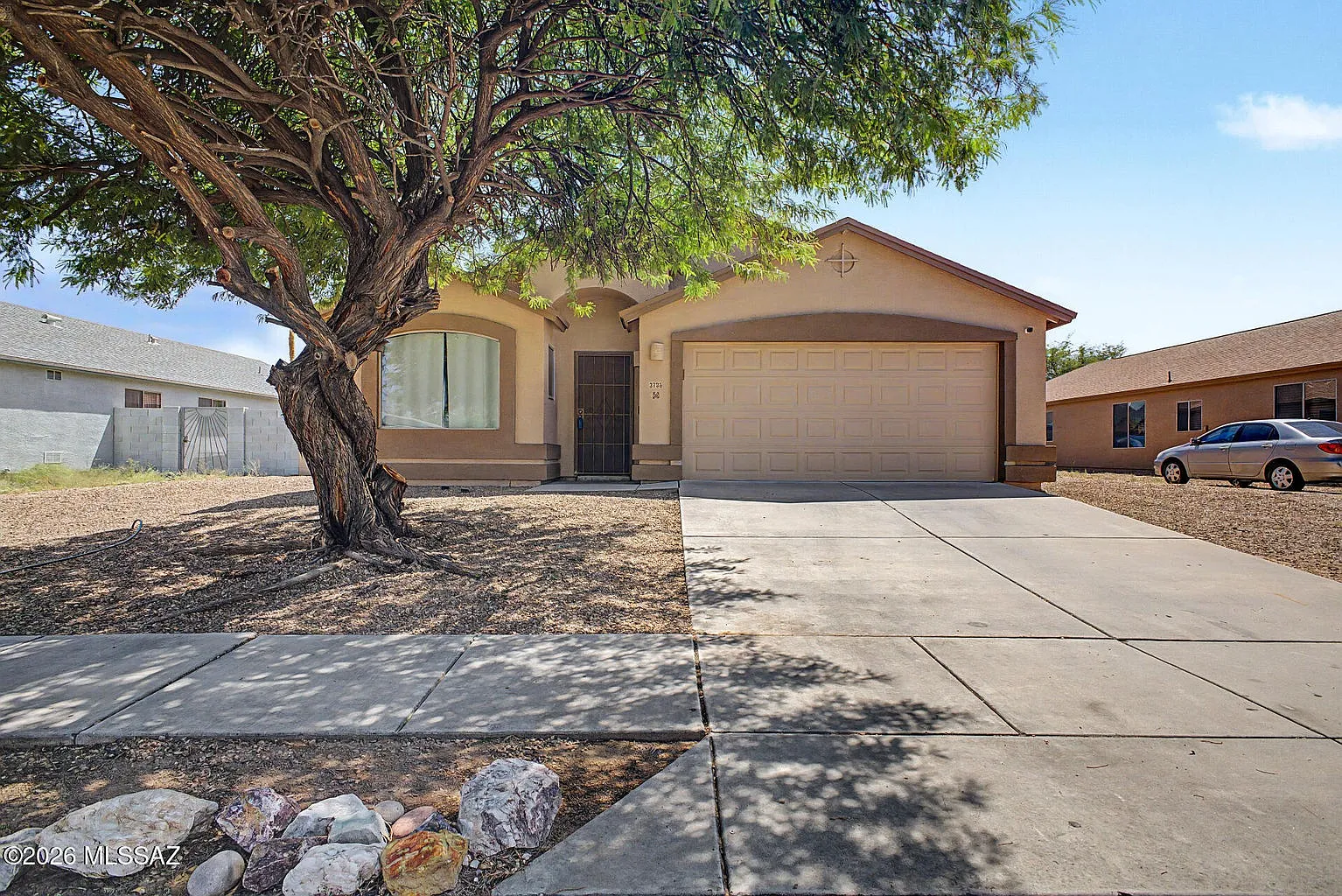 4 bed, 1873 sqft, $1,950 — Photo 1