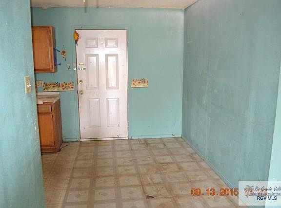 4th image of 1107 Siesta Dr