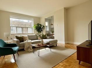 1291 Bayview Ave #405, Toronto, ON M4G 2Z9