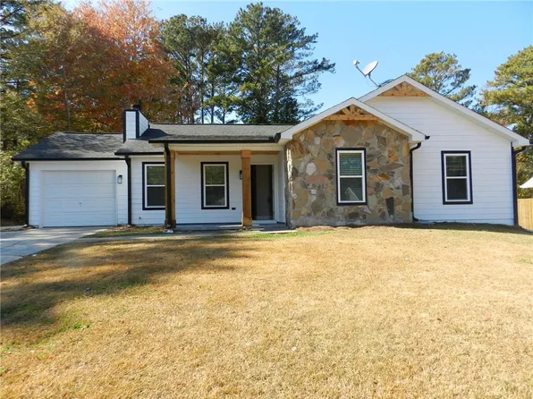 7063 Riverhill Dr, Riverdale, GA 30274