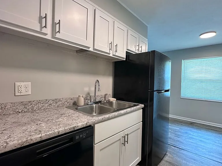 Rand Stockton Apartment Homes — Photo 81