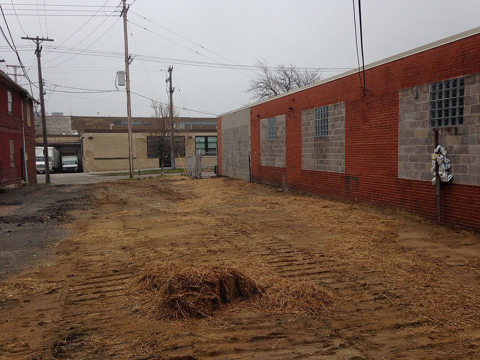 2nd image of 1442 E 45th St