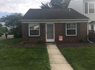 25 Southpoint Dr, Mechanicsburg, PA 17055