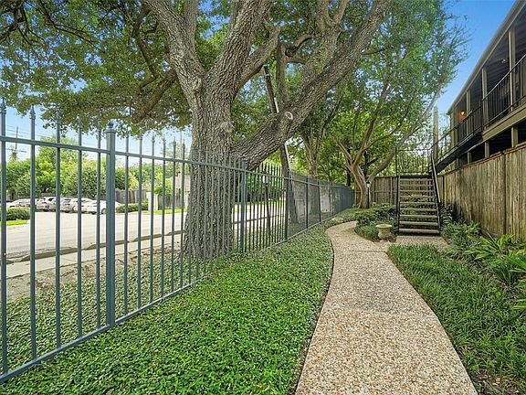 5th image of 5711 Sugar Hill Dr APT 122