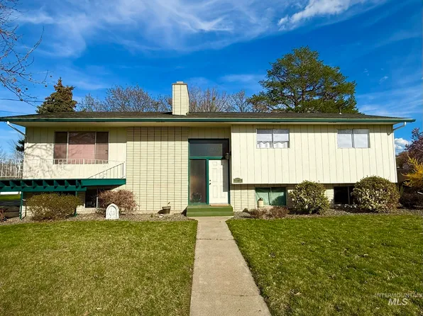 2305 5th St, Lewiston, ID 83501