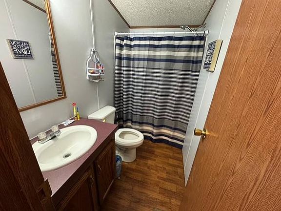 4th image of 756 Highland Dr