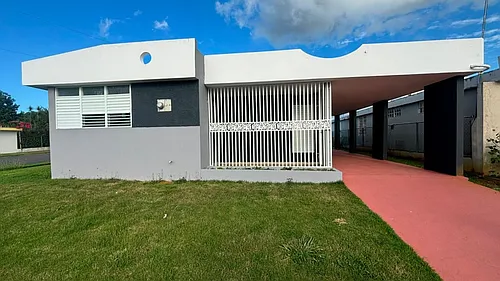 URB PASEOS REALES CASA D-9 CALLE MONARCA Photo 1 URB PASEOS REALES CASA D-9 CALLE MONARCA Photo 1