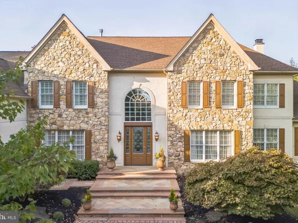 55 Woodside Ln, New Hope, PA 18938