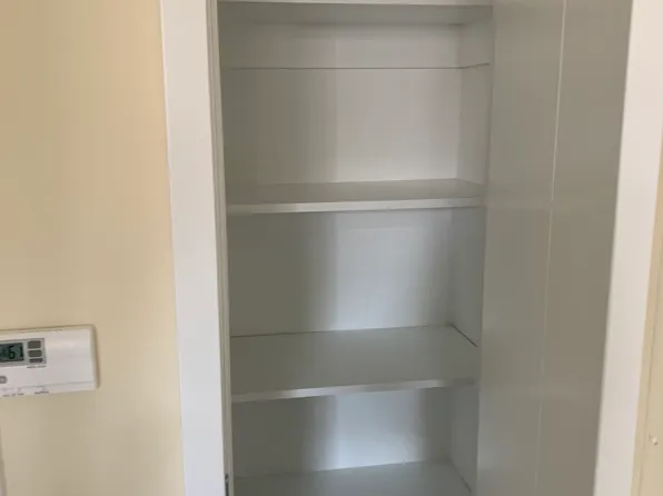 209 Oakdene Place image 4 of 15