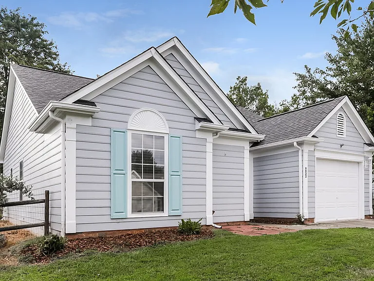 9922 Patrick Springs Ct — Photo 3