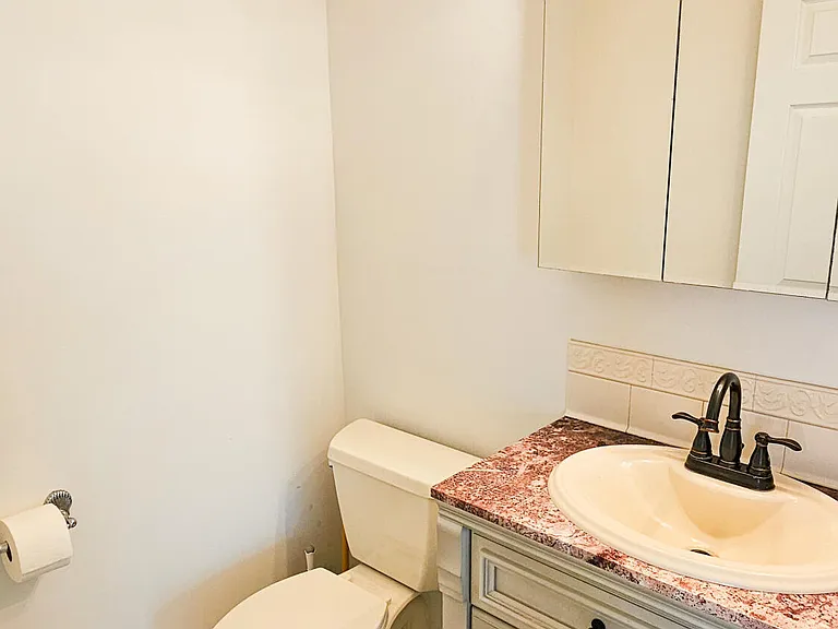 1386 Paul Blvd — Photo 18