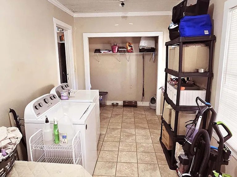 Laundry-storage