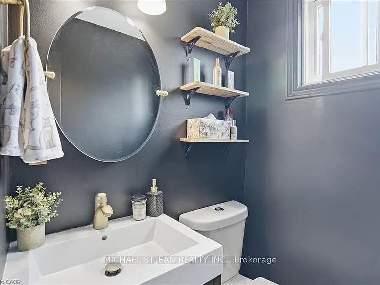 282 Roach Ave — Photo 35
