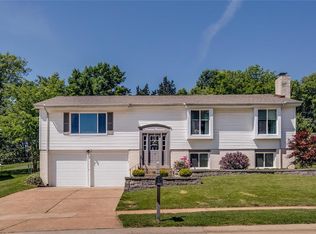 1419 Mont Dore Dr, Ballwin, MO