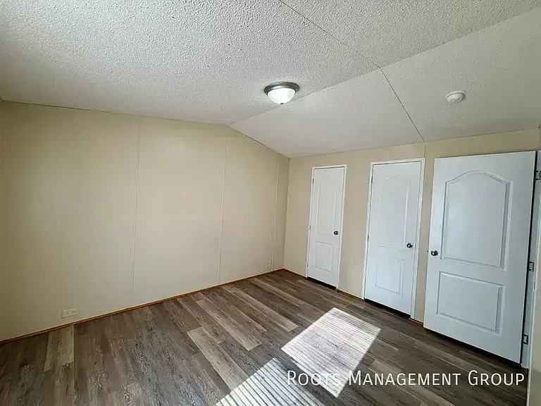 1909 S Anna St #34 — Photo 13