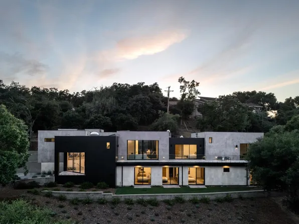 (undisclosed Address), Los Altos Hills, CA 94022