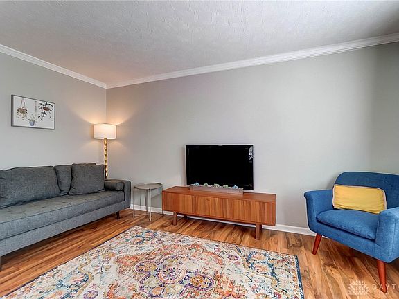 4th image of 395 Bishea Ct