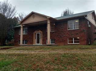 2050 Sulphur Springs Rd, Morristown, TN 37813
