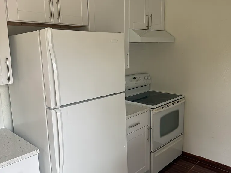 302 Bonnie Dr #A — Photo 3
