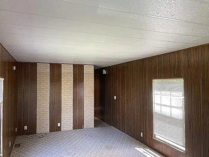 2 bed, 1.0 bath, $750 — Photo 2