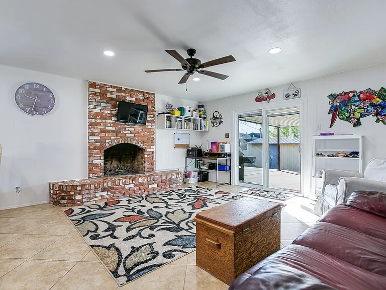 1510 Loop Dr — Photo 20
