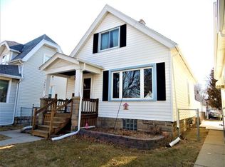 2065 S 68th St, West Allis, WI 53219