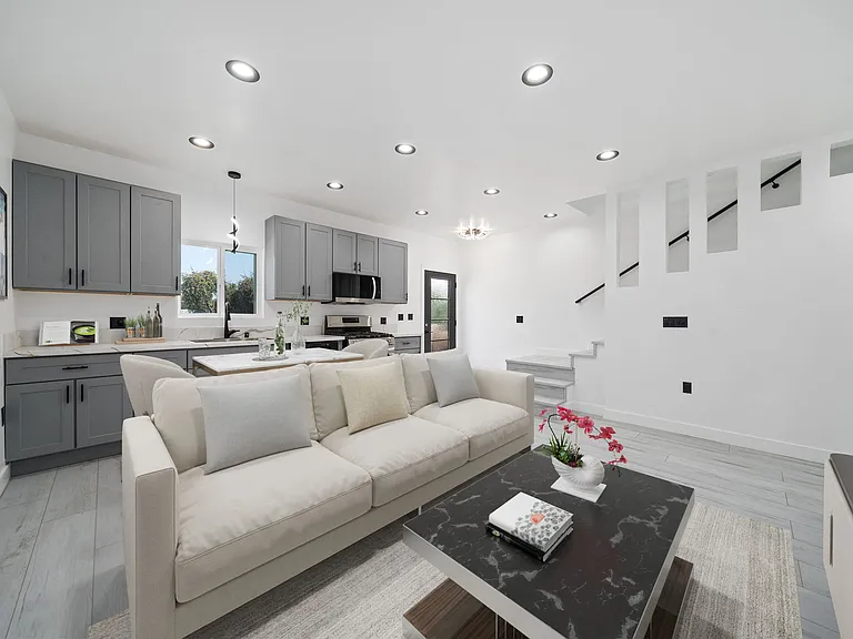 16602 Superior St — Photo 18