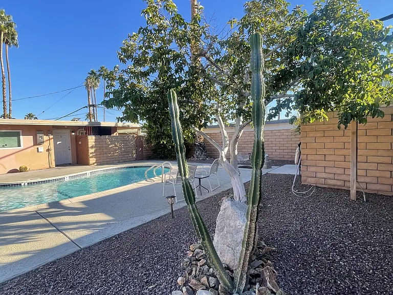 508 Desert View Dr #1 — Photo 37
