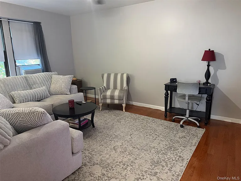 30 Windsor Ter #2D — Photo 5