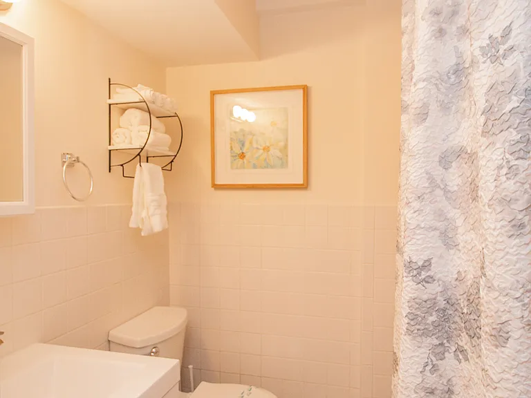 23 Jay St #B — Photo 34