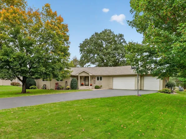 101 Anglewood Dr, Kenyon, MN 55946